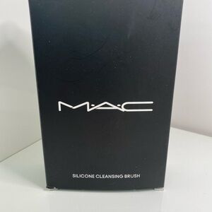 😻NIB MAC COSMETICS SILICONE CLEANSING BRUSH